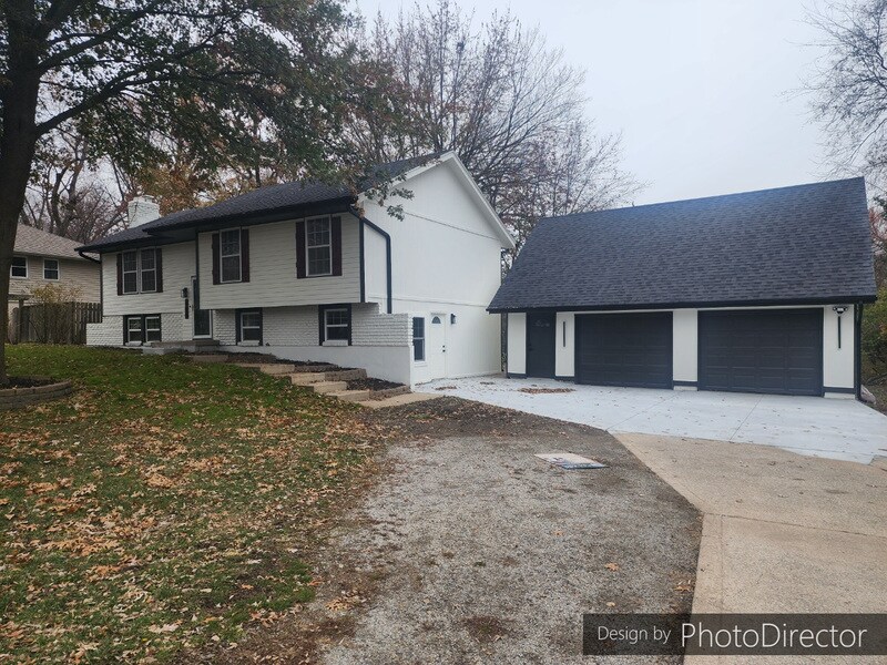 Primary Photo - 606 NE 113 St