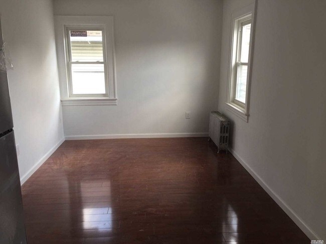 Foto del edificio - 85-40 105th St