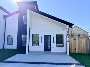 Building Photo - 4214 Clover St