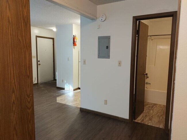 Foto del edificio - $925 | 1 Bedroom, 1 Bathroom Apartment | No Pets | Available for August 1st, 2026 Move In!