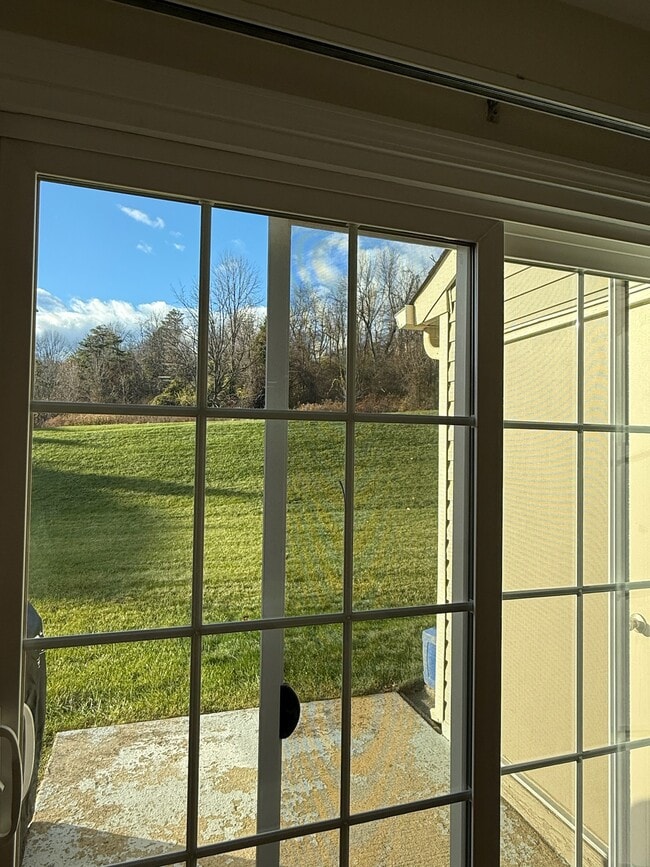 Photo - 481 Stoneglen St Townhome