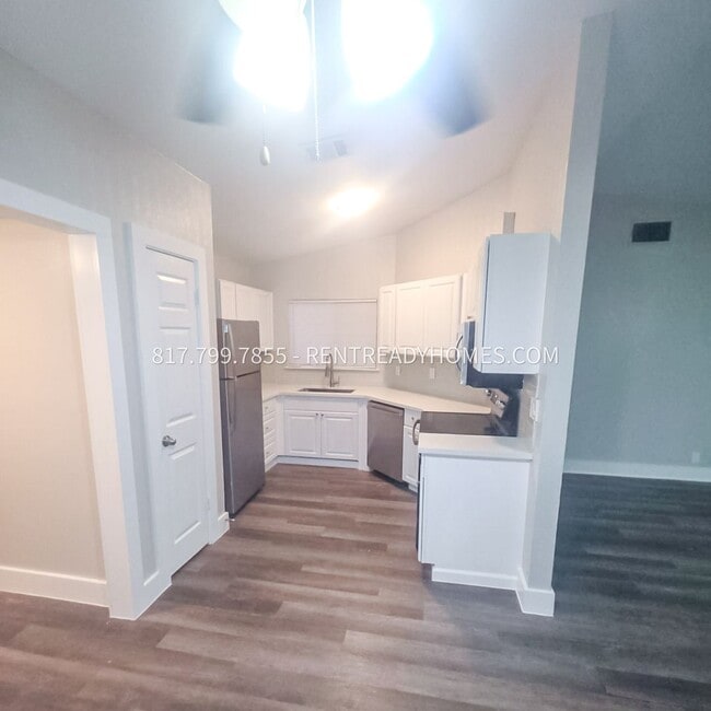 Foto del edificio - 8307 Forest Ridge Dr