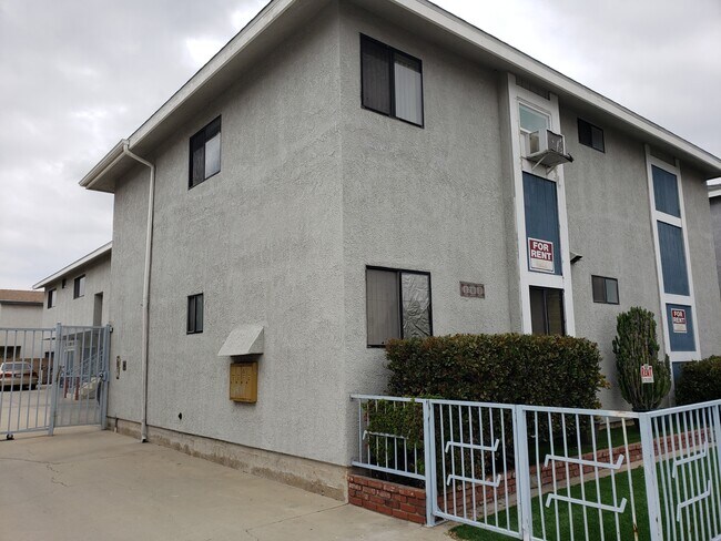 Building Photo - 17017 S Vermont Ave