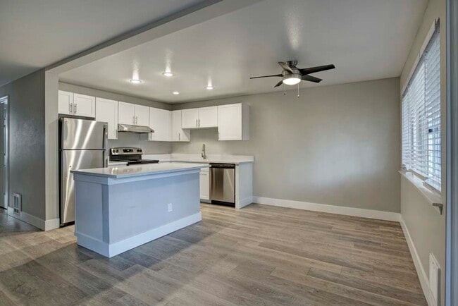 Building Photo - Chandlers Bay Apartments