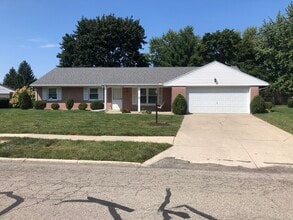 Building Photo - 1240 Crestview Dr