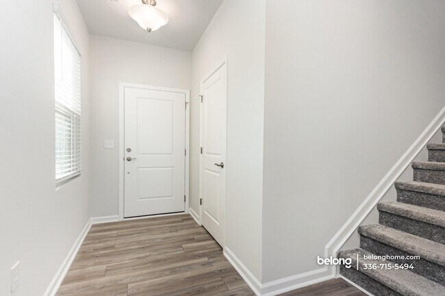 Foto del edificio - 1425 Rhodes Pond St