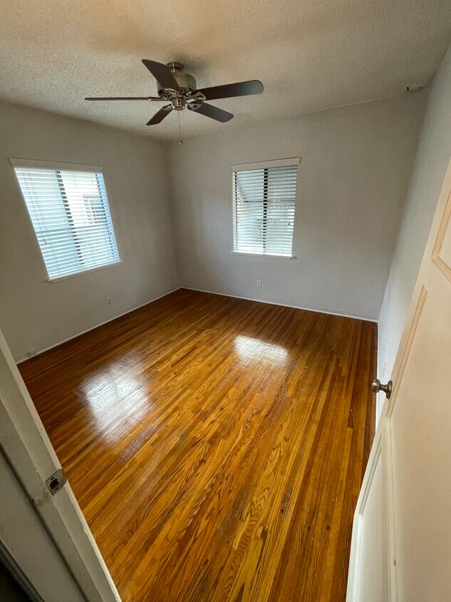 Foto principal - 1513 N Catalina St