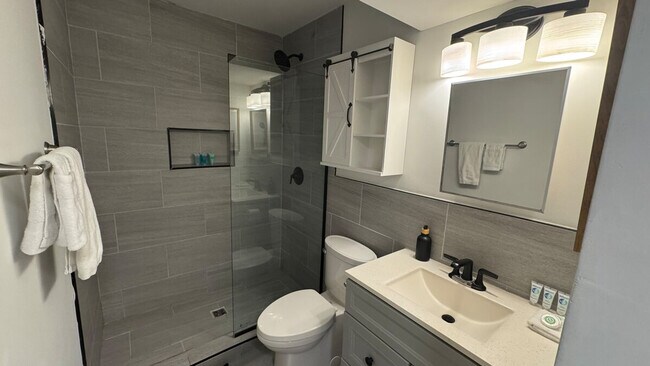 Foto del edificio - 2018 Morningside Dr