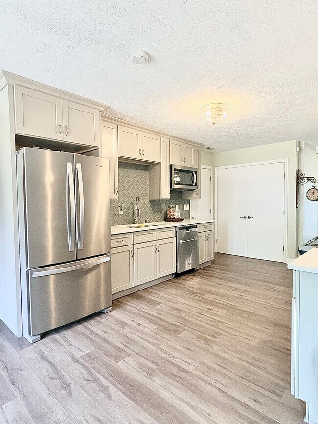 Foto del edificio - 372 Woodberry Cir