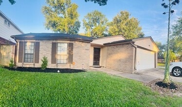Building Photo - 5202 Santrey Dr