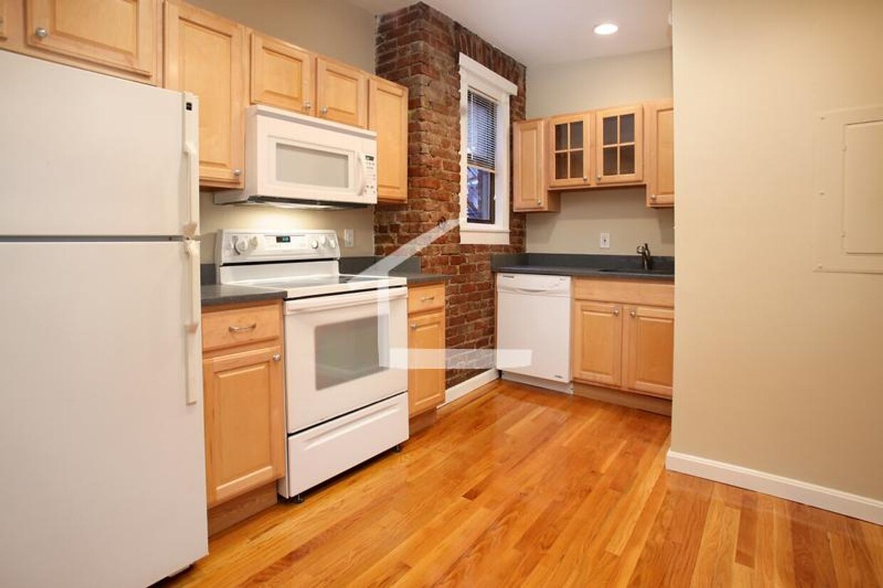 Primary Photo - 9/1/25 Amazing location! Updated 1BR near ...