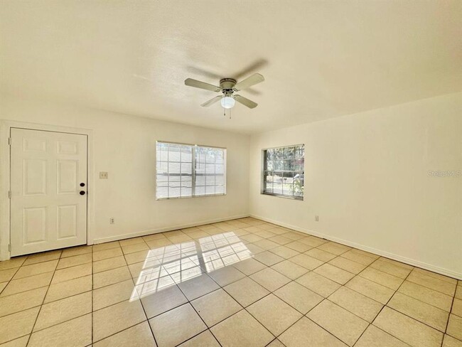 Foto del edificio - 1302 E New Orleans Ave