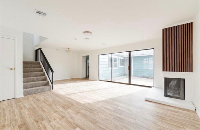 Foto del edificio - 2827 Indian Creek Blvd