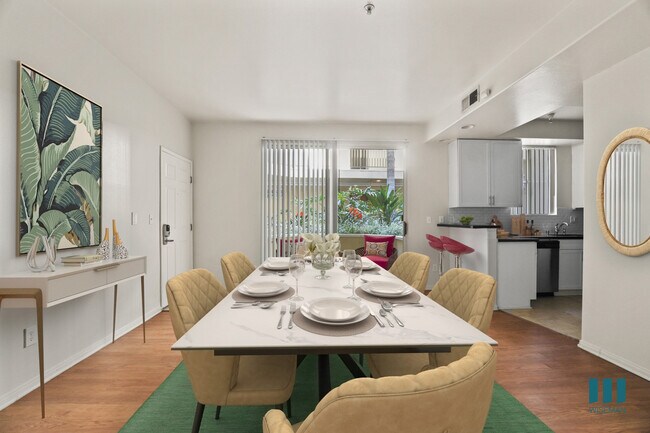 Comedor, Patio y Cocina - Barrington Santa Monica by Wiseman
