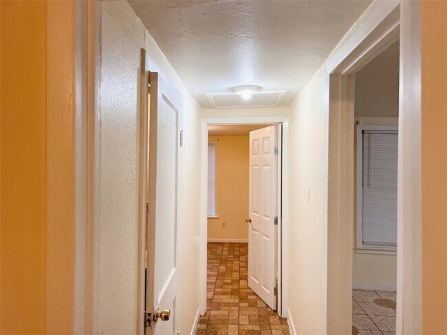 Foto del edificio - 2903 Beverly Rd