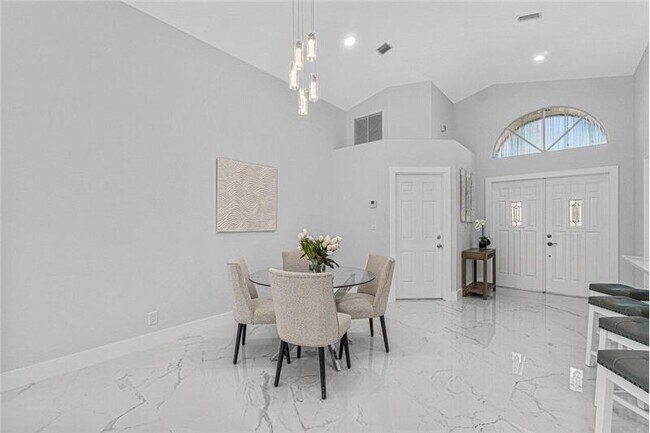 Foto del edificio - 7579 Stirling Bridge Blvd S