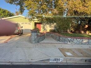 Building Photo - 9532 Rubio Ave