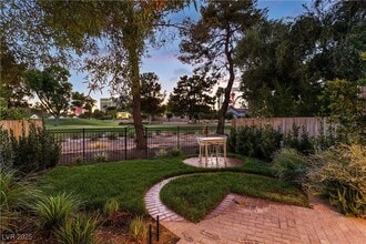 Building Photo - 3027 Bel Air Dr