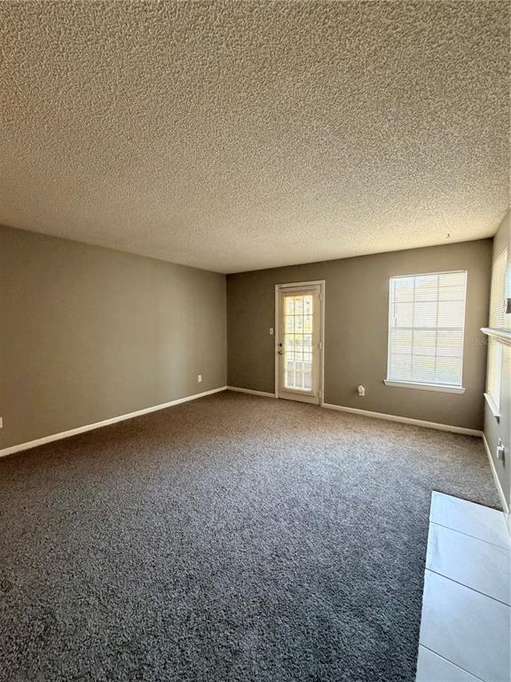 Foto del edificio - 4367 Thornbriar Ln