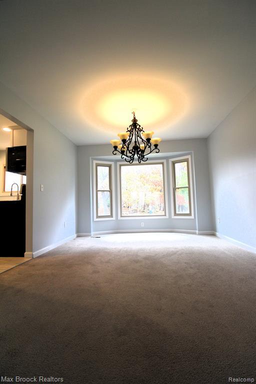 Foto del edificio - 6895 Indian Creek Dr