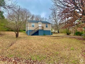Building Photo - 102 Valley View Cir