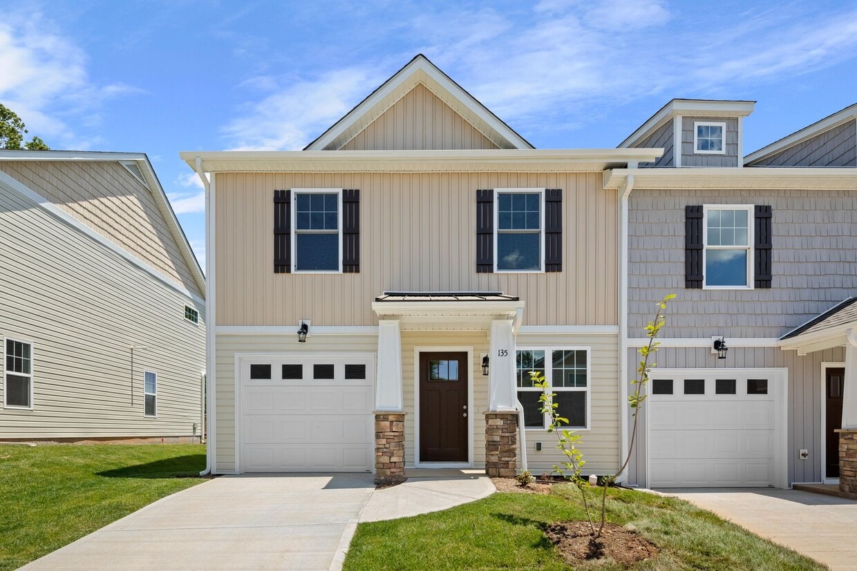 Primary Photo - Beautiful Newer Townhome!