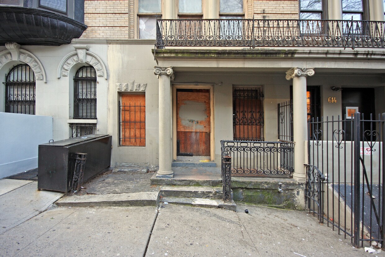 Foto del edificio - 612 W 138th St
