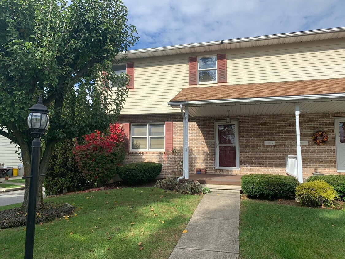 2 E 7th St, Wind Gap, PA 18091 Apartments in Wind Gap, PA