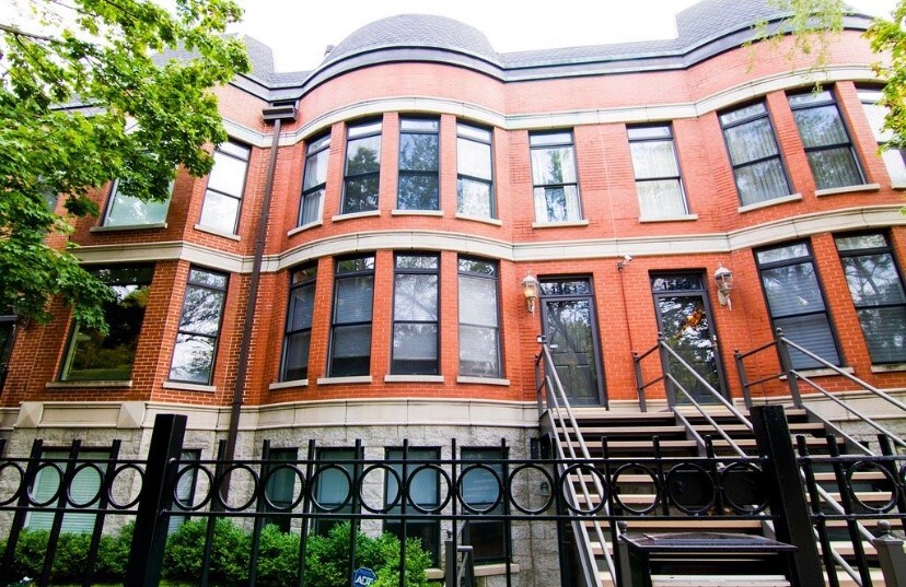 Front View - 1551 W Jackson Blvd