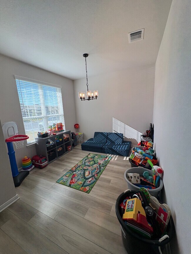 Foto del edificio - 10006 Cauthon Cv