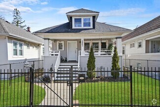 Building Photo - 1251 N Parkside Ave