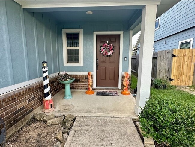 Foto del edificio - 21423 Holly Heights Rd