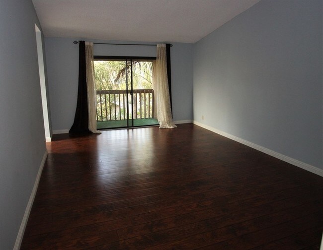 Foto del edificio - 2925 Wellesley Ct