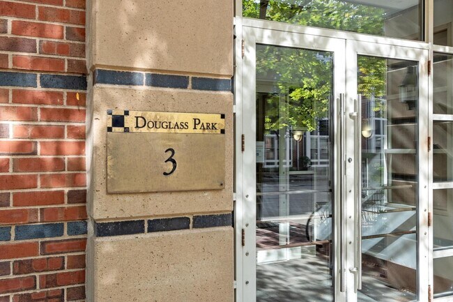 Foto del edificio - 3 Douglass Park