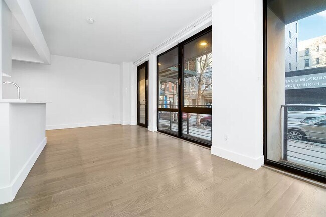 Building Photo - 155 Attorney Street