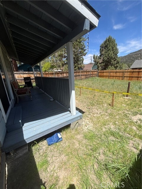 Foto del edificio - 445 E Meadow Ln