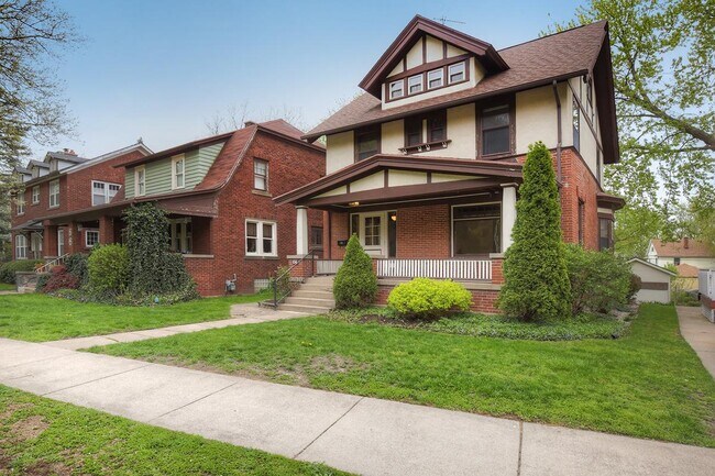 Foto del edificio - 64 John Ball Park Dr NW