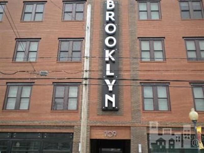 Building Photo - 709 N 4th St