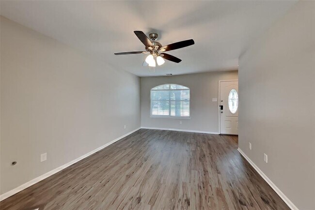 Building Photo - 18826 S Wimbledon Dr