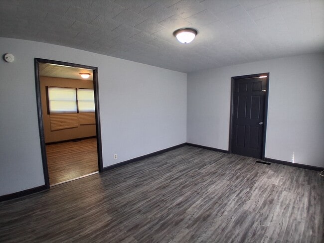 Building Photo - 1112 Glenwood Dr
