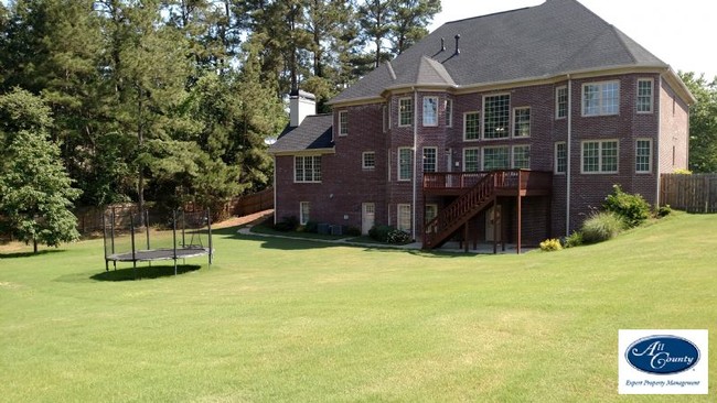 Building Photo - 5356 Settles Bridge Rd