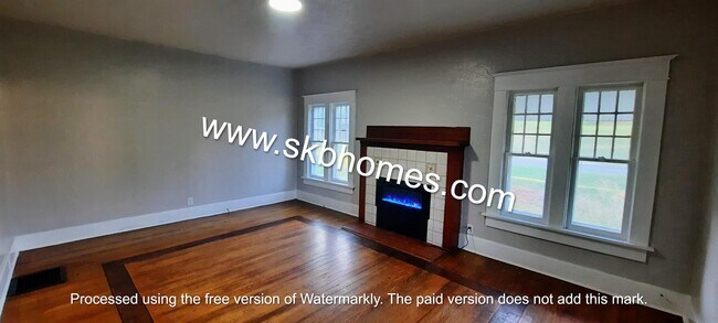 Foto del edificio - 604 Old Exeter Rd