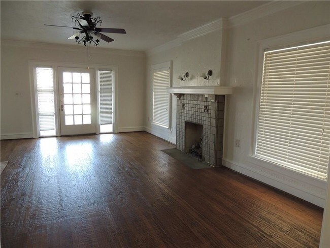 Building Photo - 5208 Tremont St