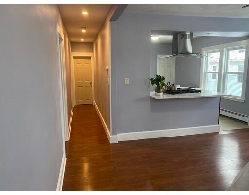 Building Photo - 98 Billings St