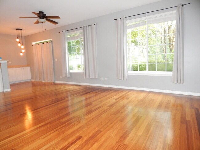 Foto del edificio - 5612 Wildspring Dr