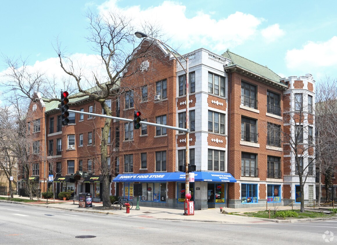Primary Photo - 7001-7013 N Sheridan Rd
