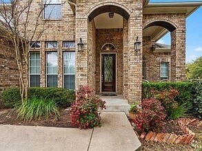 Building Photo - 10036 Lisi Anne Dr