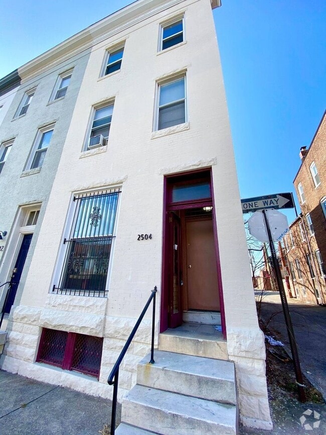 Building Photo - 2504 N Calvert St