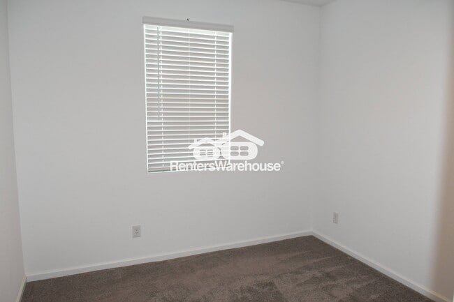 Building Photo - 9449 W Montecito Ave
