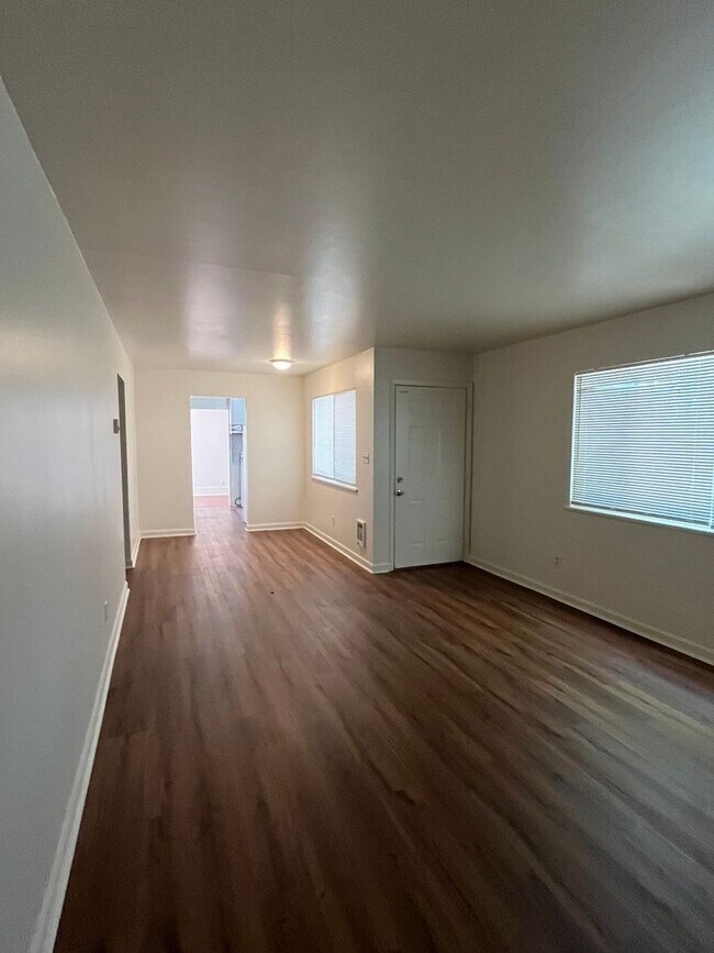 Foto del edificio - 925-931 Mitchell St